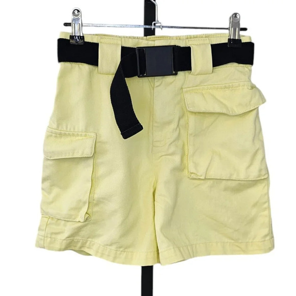 Aritzia TNA Cargo 5" Shorts Size 2XS Yellow Utility Belted High Rise - Picture 1 of 7